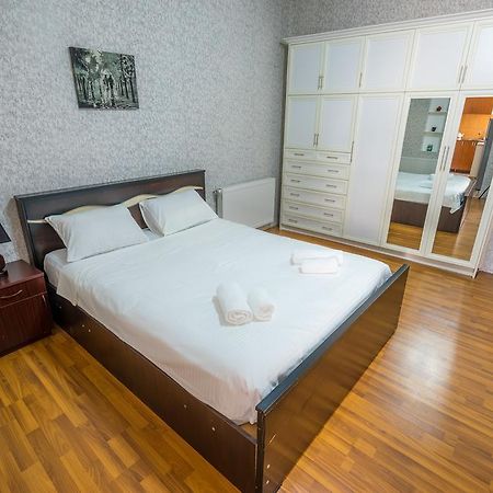 Tbilisi 300 Apartamento Exterior foto